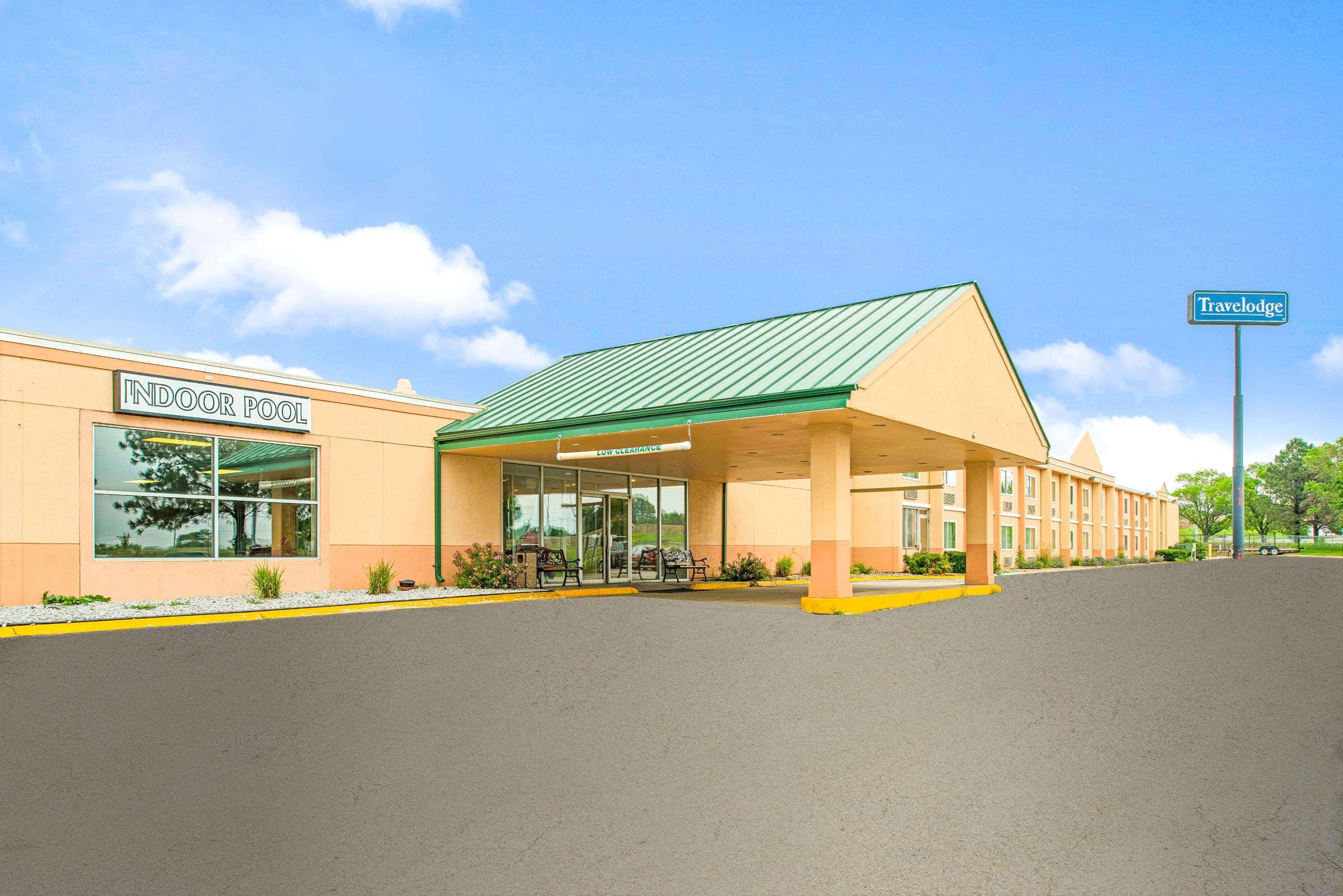 Travelodge By Wyndham Lincoln Airport I-80 Exterior foto